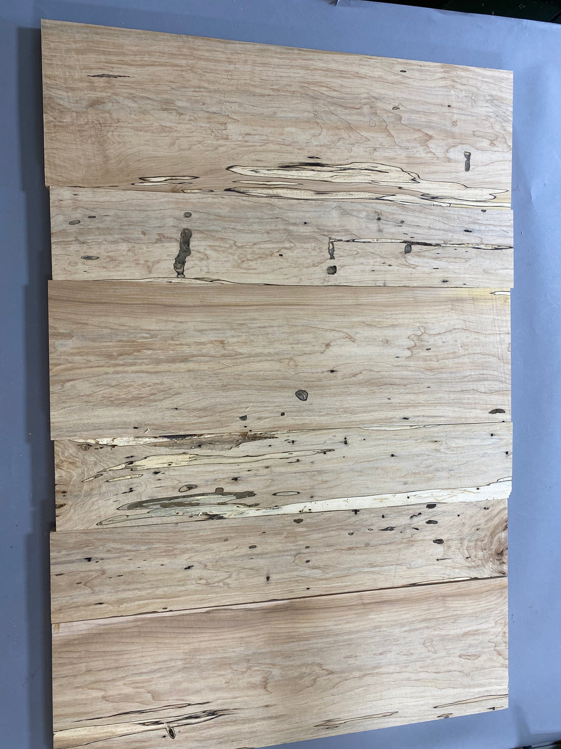 Flat rate box of 4/4 spalted hard maple. Price includes free shipping in the USA