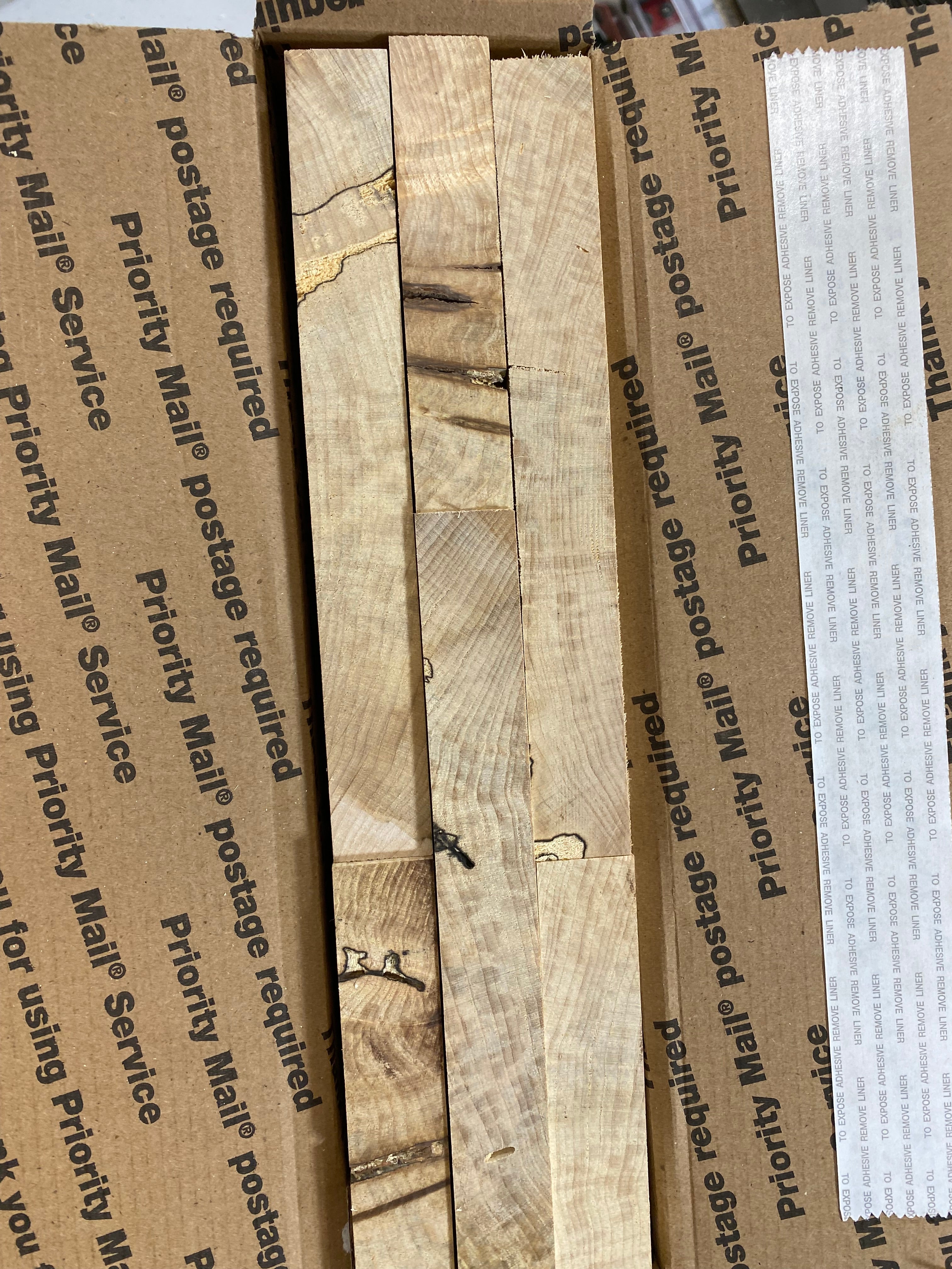 Flat rate box of 4/4 spalted hard maple. Price includes free shipping in the USA