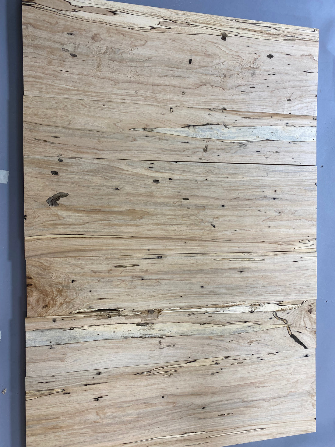 Flat rate box of 4/4 spalted hard maple. Price includes free shipping in the USA