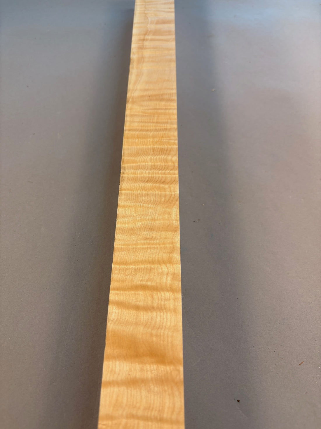 All white curly maple turning blank with heavy and thick curl pattern throughout great for game calls and pool cue blanks