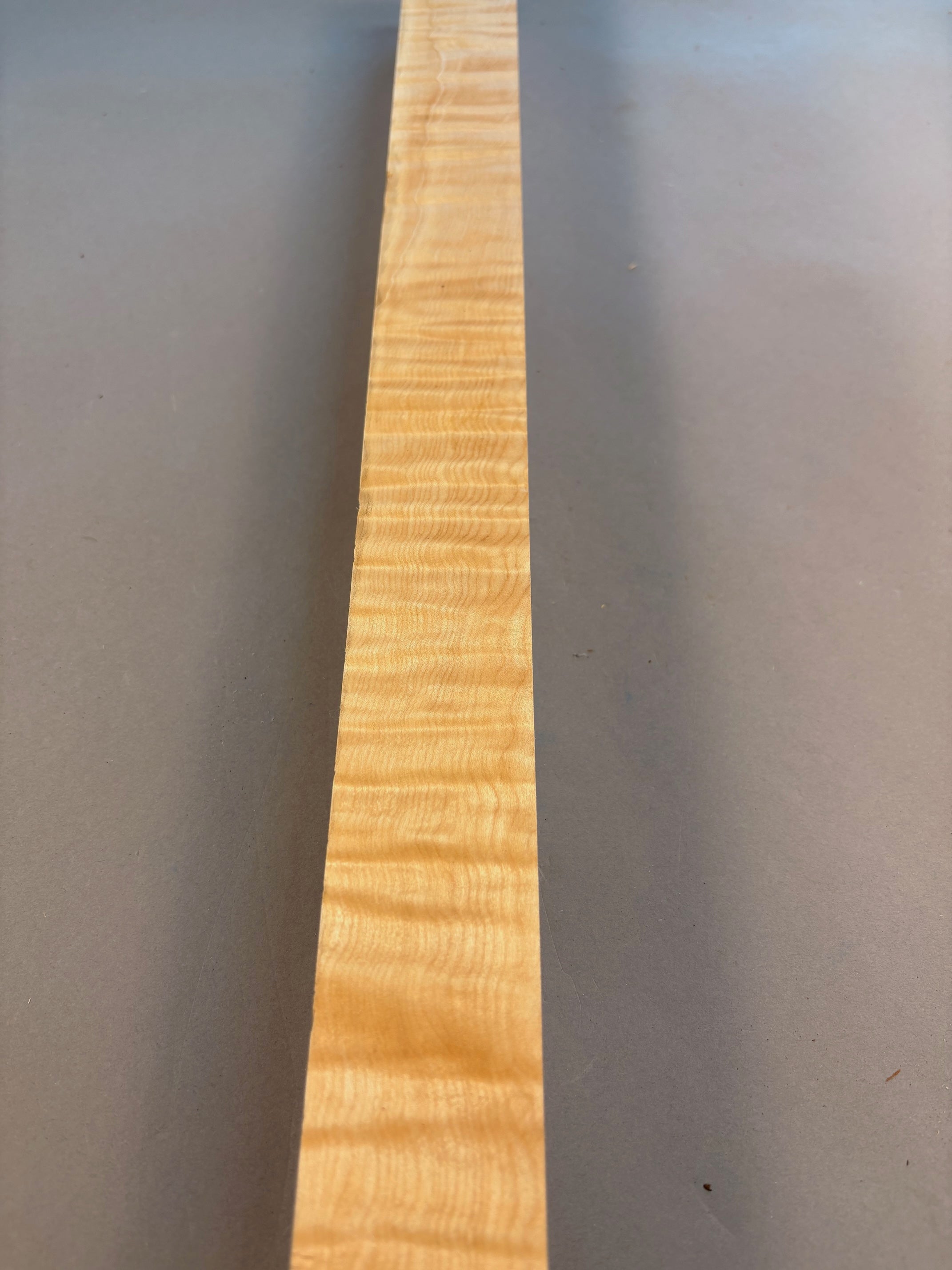 All white curly maple turning blank with heavy and thick curl pattern throughout great for game calls and pool cue blanks