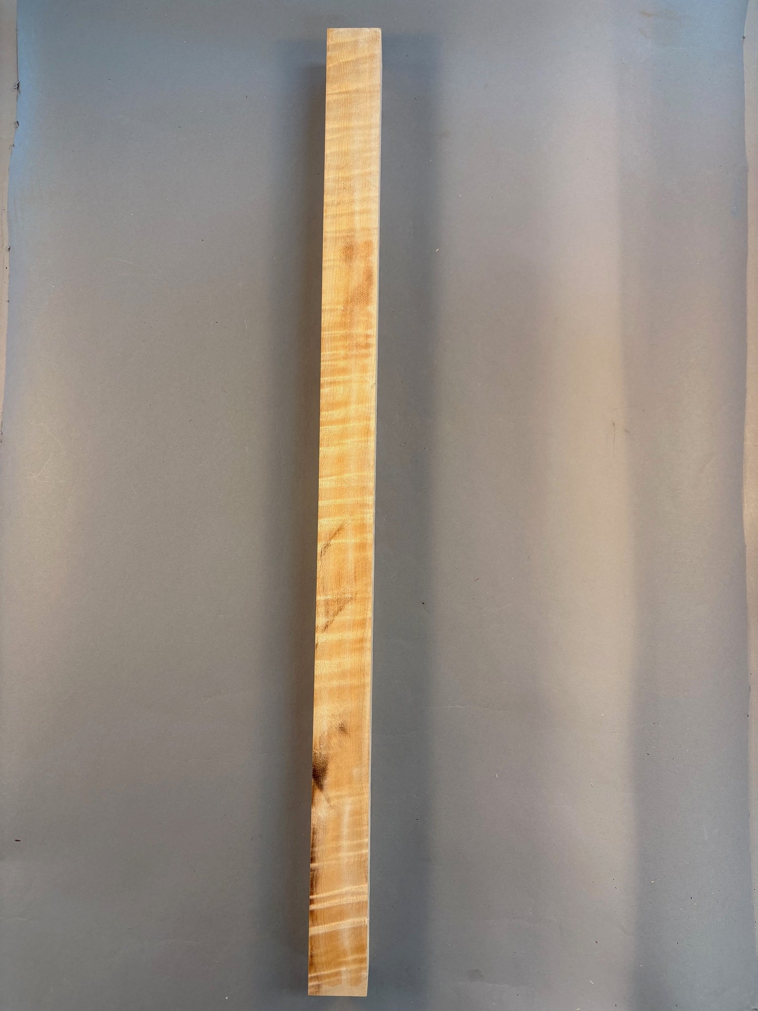 All white curly maple turning blank with heavy and thick curl pattern throughout great for game calls and pool cue blanks